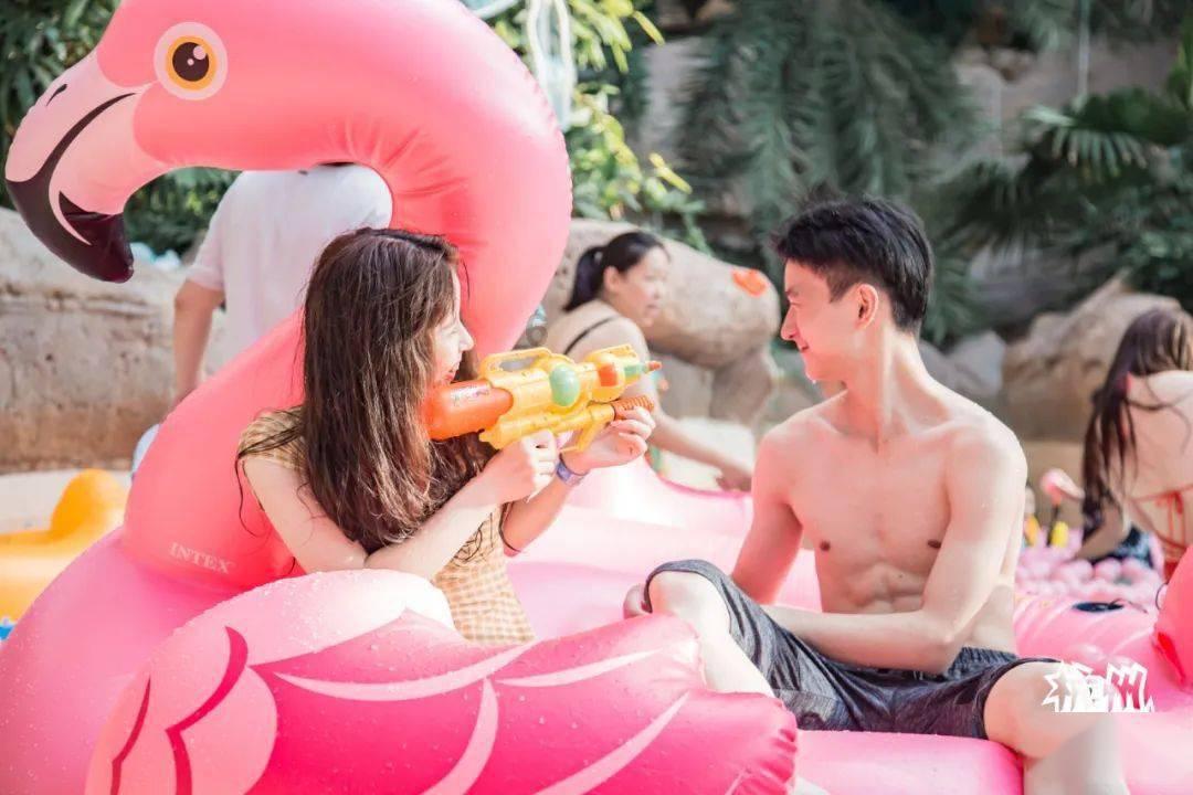 深陷“围城”的你 努力为自己 打开一扇门